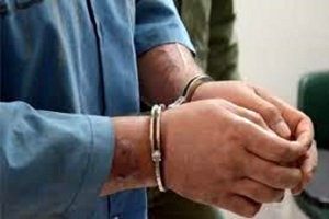 رئیس یکی از ادارات شهرستان مرودشت دستگیر شد