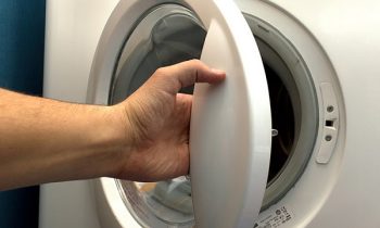 What is the reason for not closing the washing machine door Solution 1