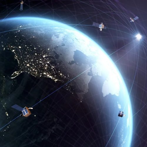 اینترنت ماهواره ای استارلینک از موبایل شما جاسوسی میکند؟