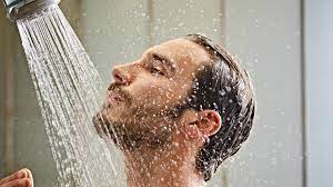 اگر هر روز دوش آب سرد بگیرید چه اتفاقی در بدنتان می افتد؟