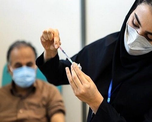 معاون وزارت بهداشت: دز ۴ واکسن کرونا الزامی می‌شود