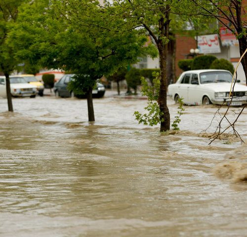 هشدار سیلاب ناگهانی، آب‌گرفتگی معابر، برخورد صاعقه و ریزش تگرگ در ۲۰ استان