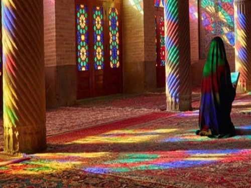 ممنوعیت های جدید برای ورود مُدل ها و عکاسی در مسجد نصیرالملک شیراز+تصاویر