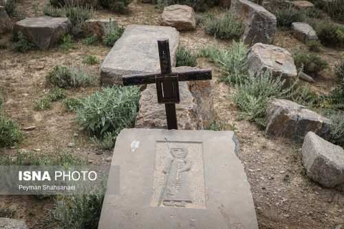 تصاویر قبرستان ارامنه و کلیسا سنت نشان در نماگرد فریدن 11