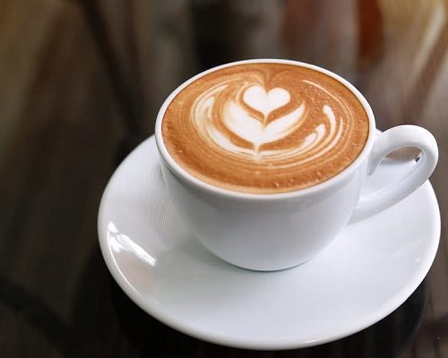 قهوه لاته چیست؟ طرز تهیه حرفه ای قهوه لاته خوشمزه در خانه