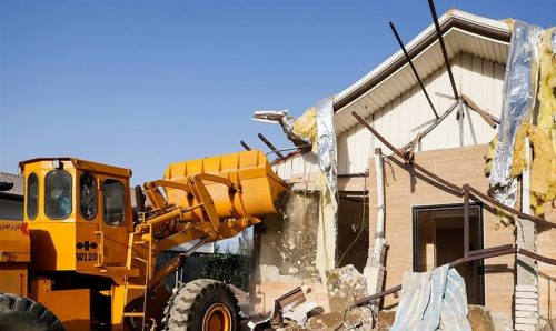 استان البرز از تخریب یک شهرک غیرقانونی با ۲۴ ویلای لوکس غیرمجاز در چهاربا 34