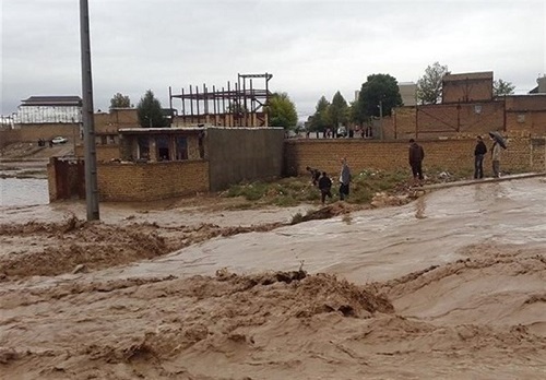 ویرانی کامل زیرساخت های روستای «زین آباد سنگی» داراب بر اثر سیل