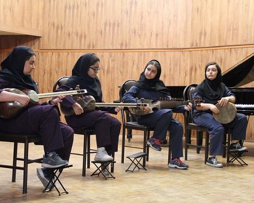 اعتراض برخی اولیا دانش‌آموزان به حذف رشته موسیقی برای دختران در شیراز
