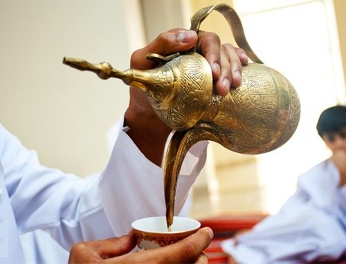بهترین روش درست کردن قهوه عربی به شیوه اعراب حاشیه خلیج فارس