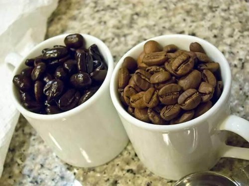 compare dark and medium roast caffein