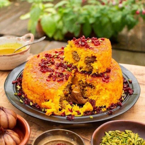 ته‌چین گوشت و بادمجان یک غذای خوشمزه و ایرانی + آموزش طرز تهیه