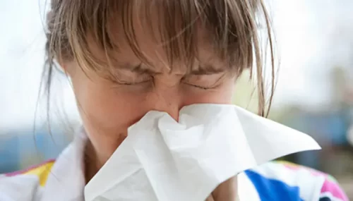 ۱۱ بعد از سرما خوردن، ویروس باعث می شود فرد مبتلا از لحاظ اجتماعی فعال تر شو