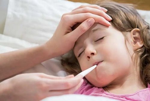 از مصرف این دارو هنگام ابتلاء کودکان به آنفولانزا جدا خودداری شود