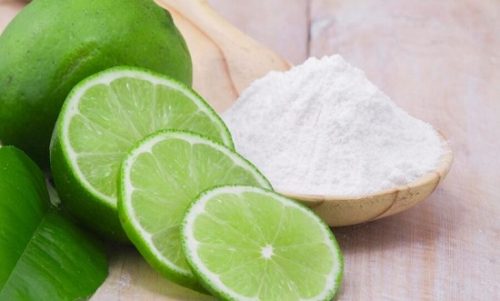 ۱۰ جالب ترین کاربرد آب لیمو برای تمیز کردن آشپزخانه و از بین بردن بوی بد