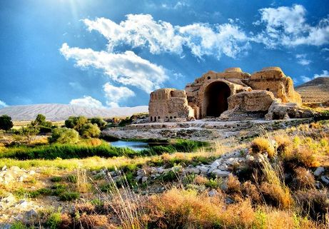 کاخ اَردشیر بابکان در شهرستان فیروزآباد
