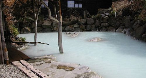 راز های ناگفته و تصاویر چشمه هاِی آب گرم شگفت انگیز اونسن در کوهستان های ژاپن