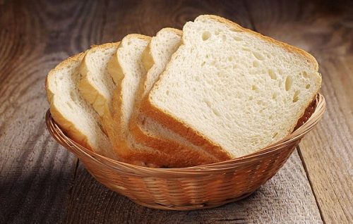 ۴ اشتباه‌ی رایج در مصرف نان که وزن‌تان را بالا می‌برد