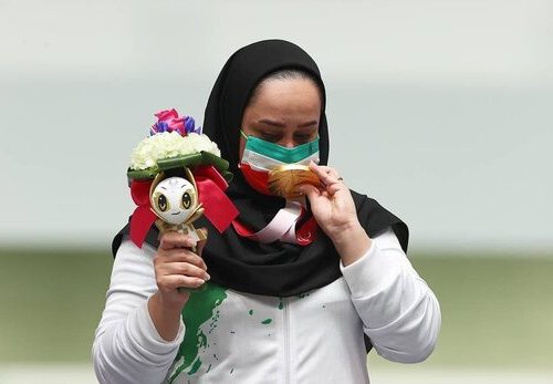ساره جوانمردی تیرانداز شیرازی قهرمان پارالمپیک شد