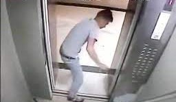 مرگ وحشتناک نوجوان ۱۵ ساله ساوجی در آسانسور
