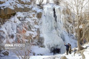 آبشار یخی گنجنامه همدان 12