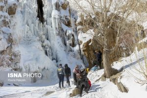 آبشار یخی گنجنامه همدان 13