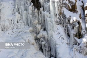 آبشار یخی گنجنامه همدان 4