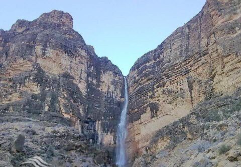 بزرگترین آبشار فصلی خاورمیانه در نی ریز استان فارس+تصاویر
