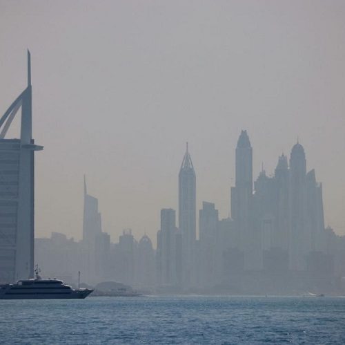 تصمیم امارات به دادن گذرنامه به خارجی‌های ثروتمند