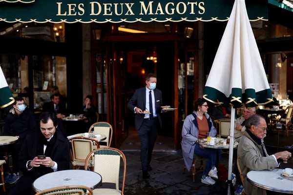 باز شدن رستورانها در فرانسه 1