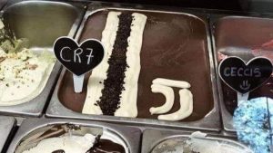 بستنی فروشی رونالدو