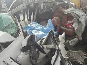 جزئیات حادثه مرگبار برخورد ۲ خودرو در کمربندی شیراز+تصاویر