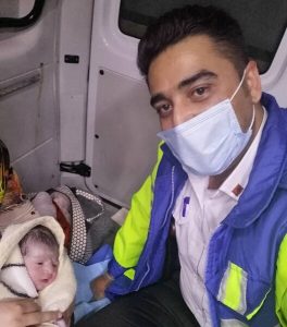 تولد نوزاد در آمبولانس بابا منیر