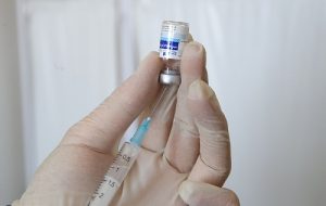ادعای وحشتناک تزریق هر دُز واکسن به دو نفر!