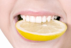 سفید کردن دندان با لیمو