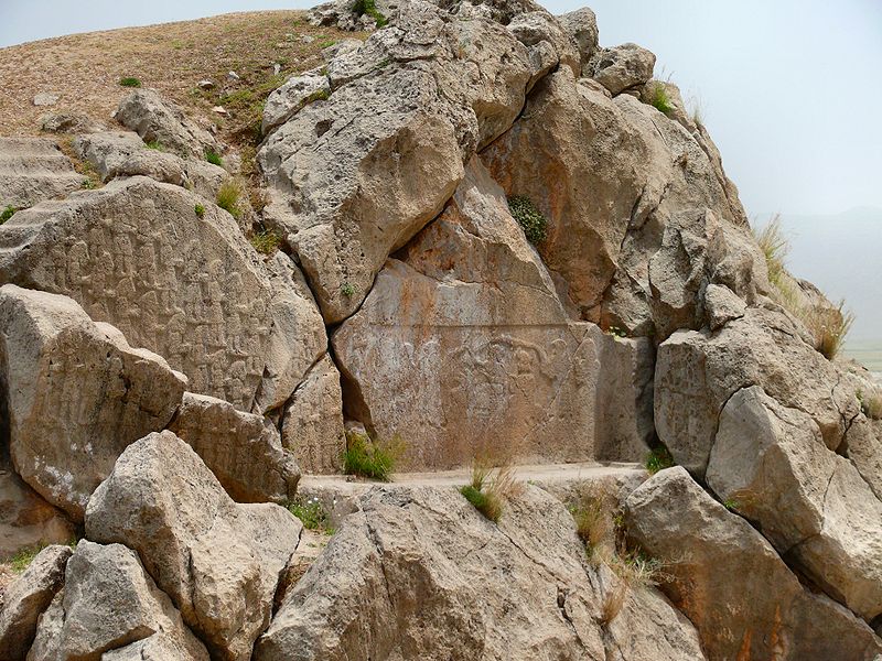 سنگ نگاره کورنگون