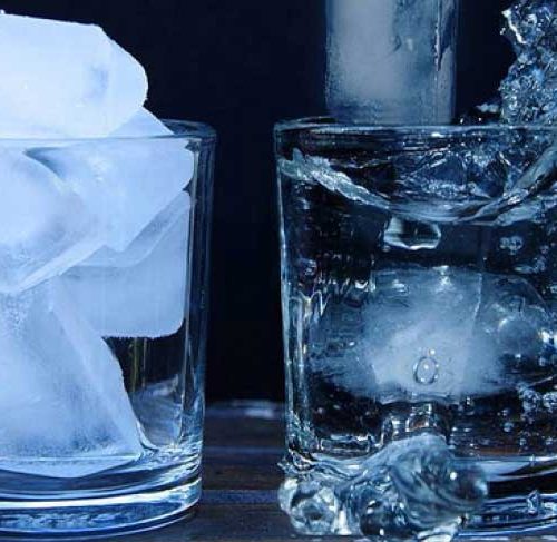 نوشیدن آب سرد برای سلامتی مضر است