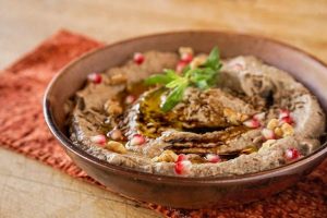 طرز تهیه غذای ساده نونی باباغنوش اصل لبنانی 3
