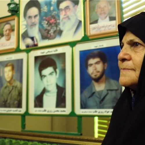 مادر سه شهید شیرازی درگذشت