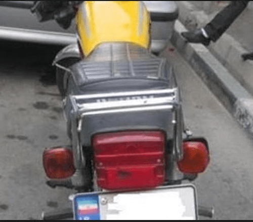 کشف موتورسیکلت سرقت شده آذربایجانی در قیروکارزین فارس