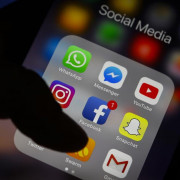 طومار اینترنتی مخالفت با “محدودیت اینترنت بین‌المللی و شبکه‌های اجتماعی ” در کارزار