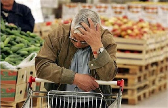 کاهش قدرت خرید کالاهای اساسی در خانواده های ایرانی